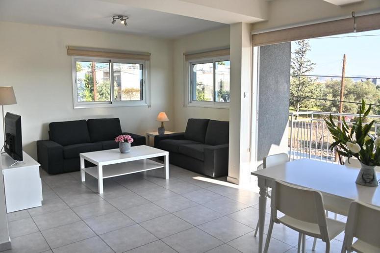 Edessis Beach House Лимасол Экстерьер фото